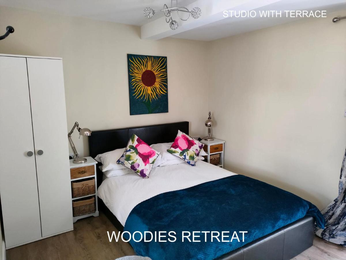 Woodies Villa Peasmarsh Esterno foto